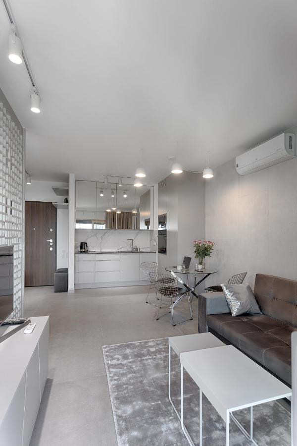 Mennica Residence Luxury Location Варшава Экстерьер фото