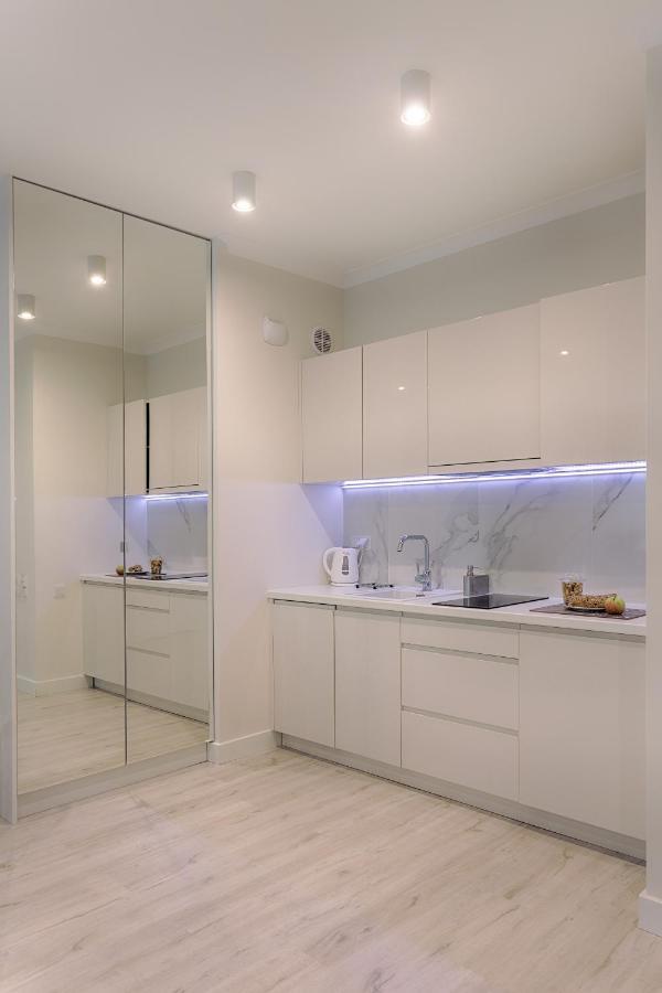 Mennica Residence Luxury Location Варшава Экстерьер фото