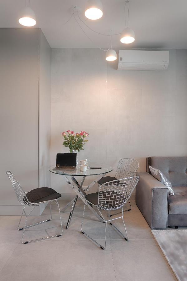 Mennica Residence Luxury Location Варшава Экстерьер фото