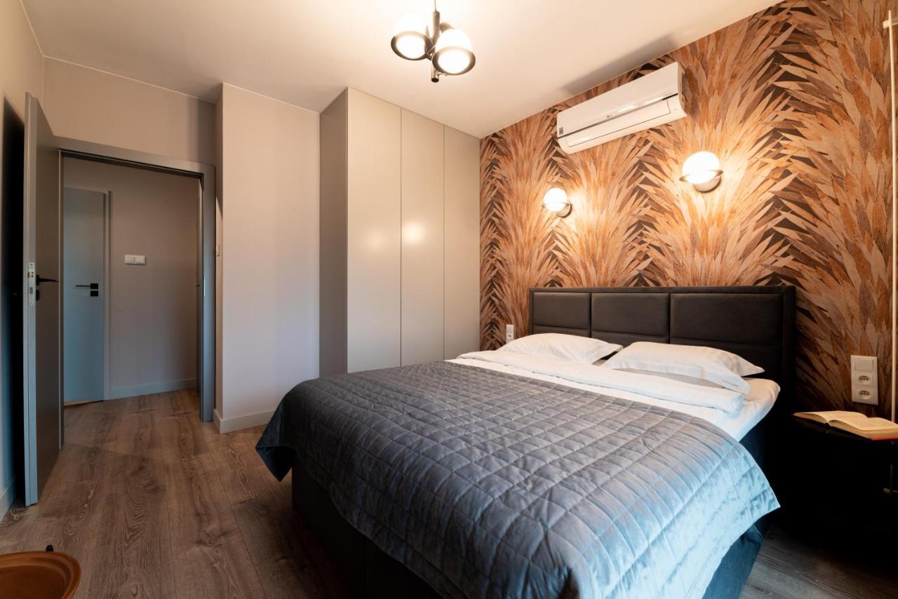 Mennica Residence Luxury Location Варшава Экстерьер фото