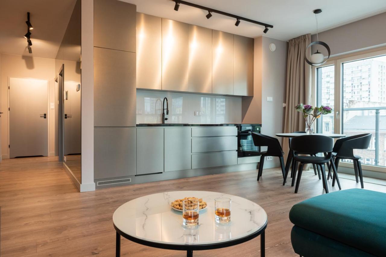 Mennica Residence Luxury Location Варшава Экстерьер фото
