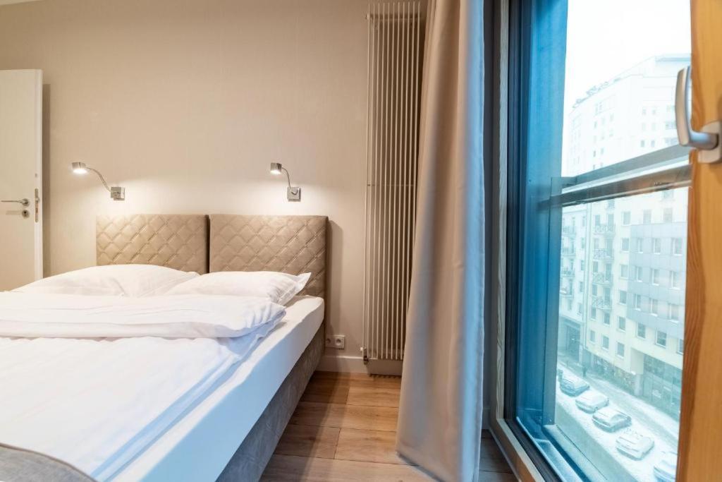 Mennica Residence Luxury Location Варшава Экстерьер фото